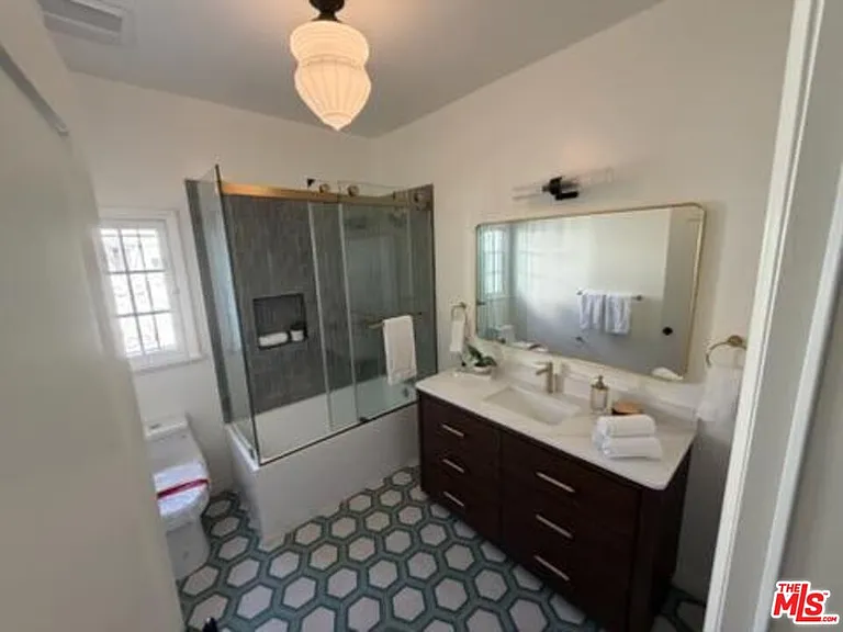 351 S Detroit St #2 — Photo 18