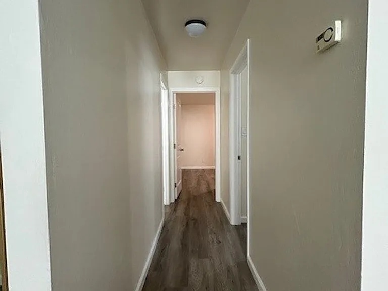 2024 Vine St #1A — Photo 13