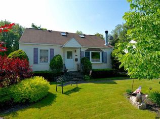 13 Old Myers Dr, Albany, NY 12205
