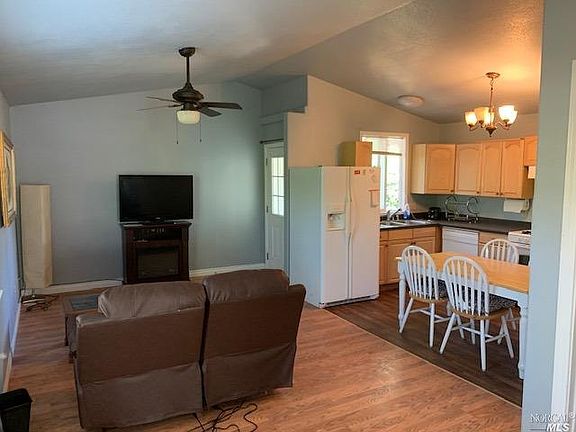 4th image of 5524 Single Spring Dr #B