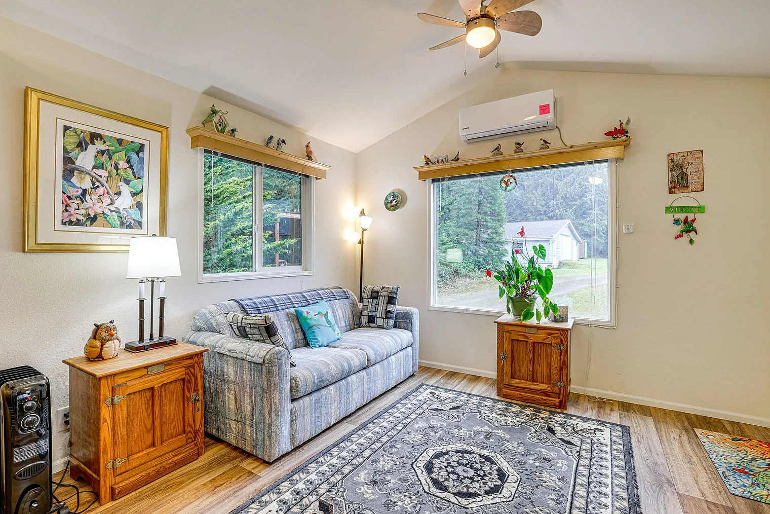 1 bed, 1.0 bath, 290 sqft, $2,161 — Photo 2