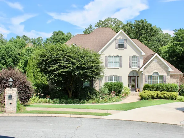 3904 Timber Trace Dr, Ooltewah, TN 37363