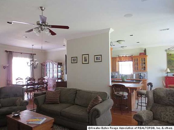 3rd image of 16462 W Lake Dr