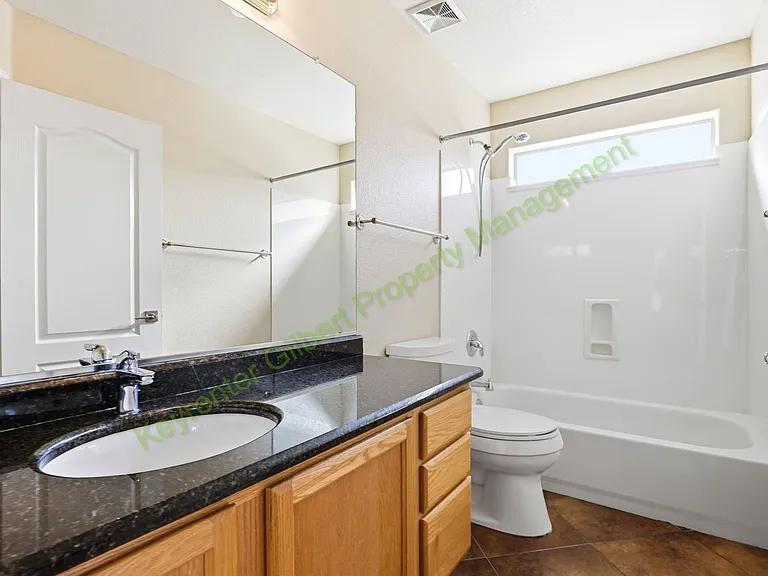 1137 S Hazel St — Photo 21