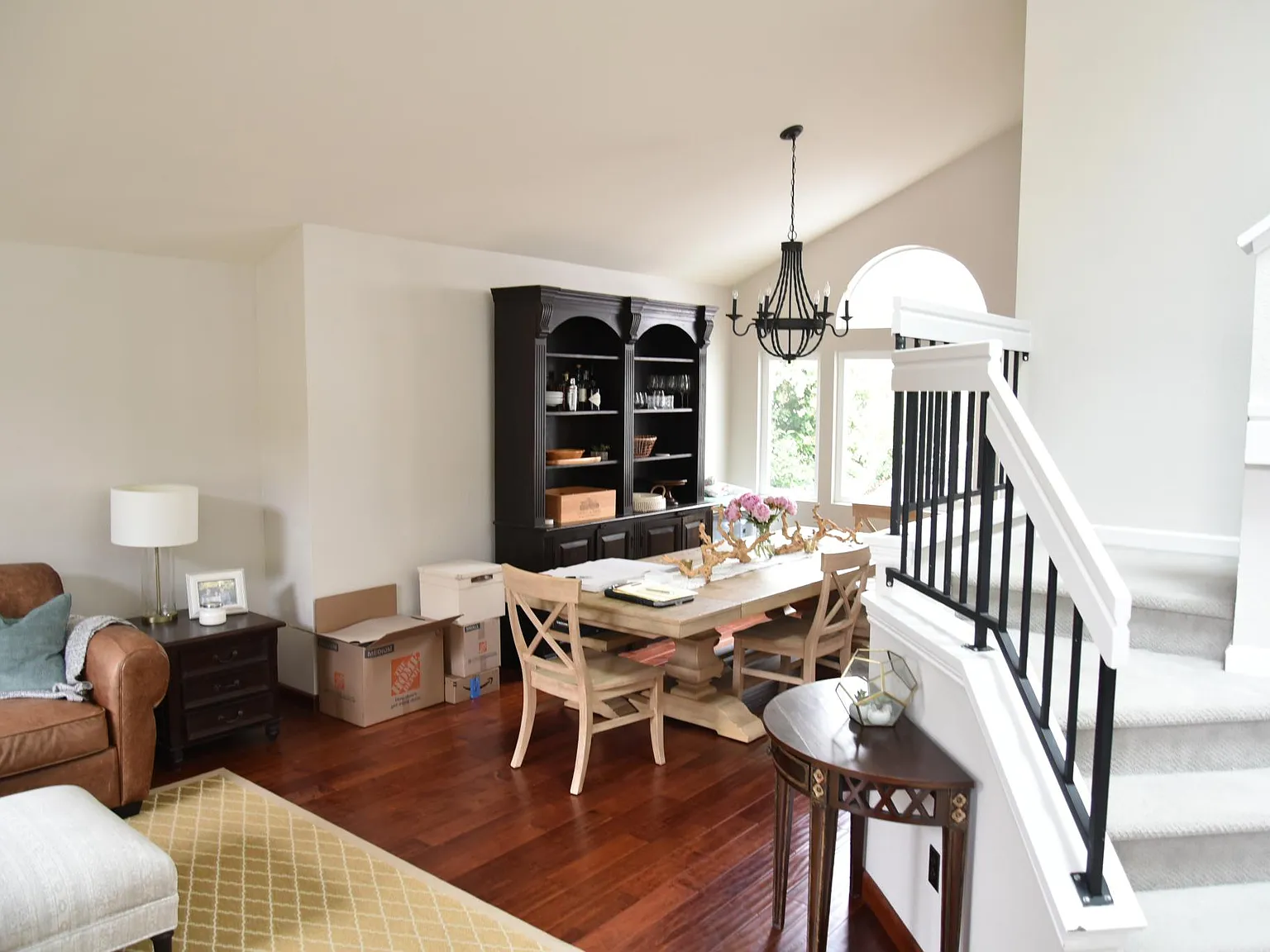 4 bed, 2177 sqft, $5,400 — Photo 2
