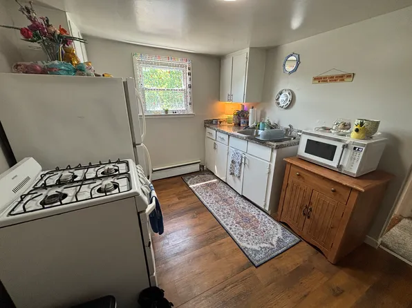 36 Dartmouth St, Johnson City, NY