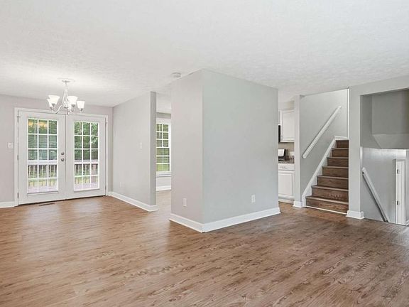 5th image of 3569 Oak Knoll Dr
