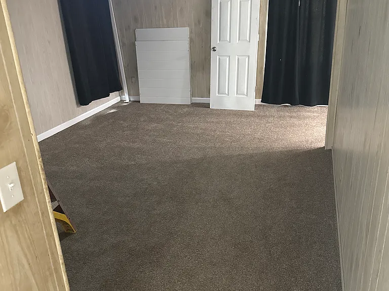 1119 Perkins Ln — Photo 6