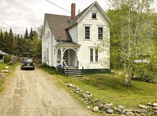 39 Russell Rd, Skowhegan, ME 04976