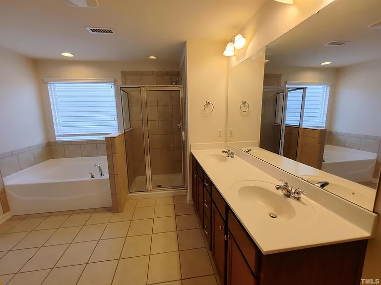 115 Glenview Ln — Photo 15