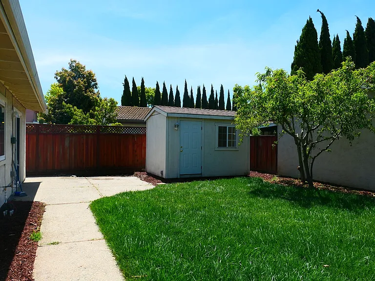 33975 Frederick Ln — Photo 17