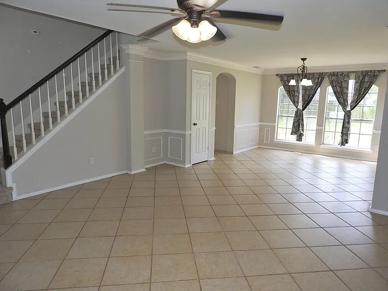 4427 Wavertree Dr — Photo 8