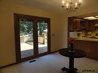 4th image of 1007 Sterling Dr