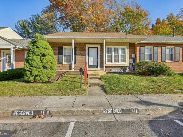 15033 Laurel Oaks Ln, Laurel, MD 20707