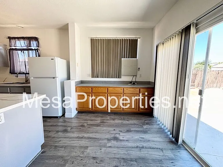 13034 Lehigh Ct — Photo 8