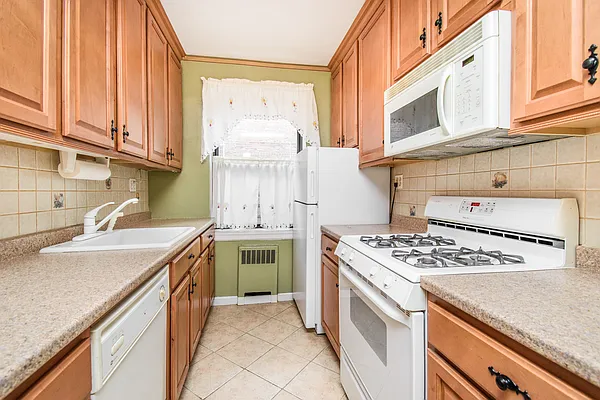 Sold by Brown Harris Stevens | media 3