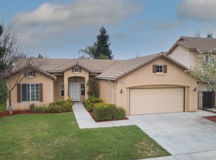5551 N Ensanada Ave, Fresno, CA