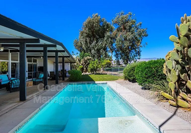 43709 Louisiana St — Photo 22