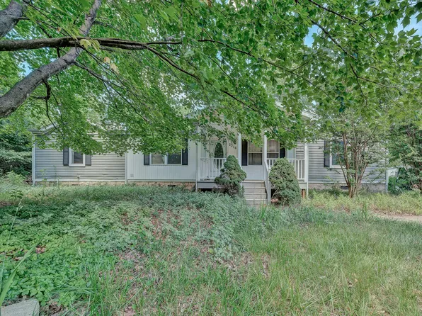 2316 Ridge Rd, Roanoke, VA 24014