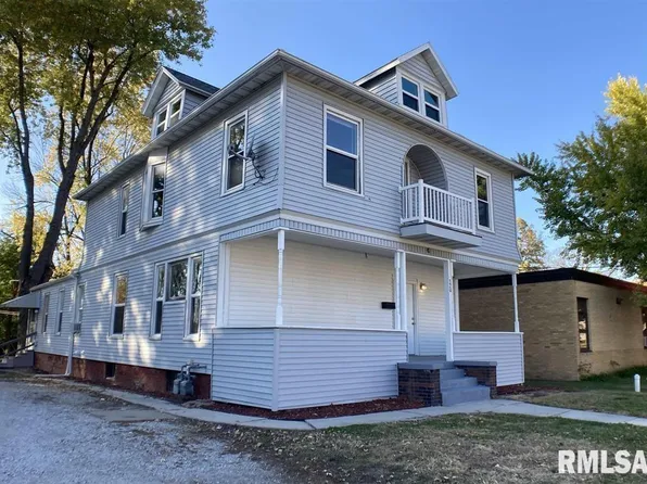 320 N McArthur St, Macomb, IL 61455