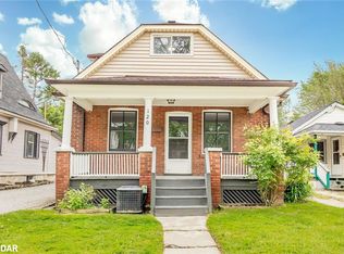 120 Page St, Saint Catharines, ON L2R4A9