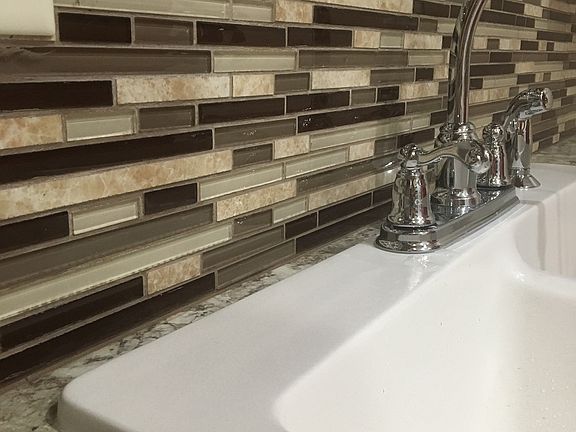 New counter/sink/backsplash