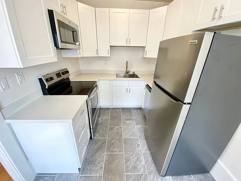 1888 Golden Gate Ave #14 — Photo 9