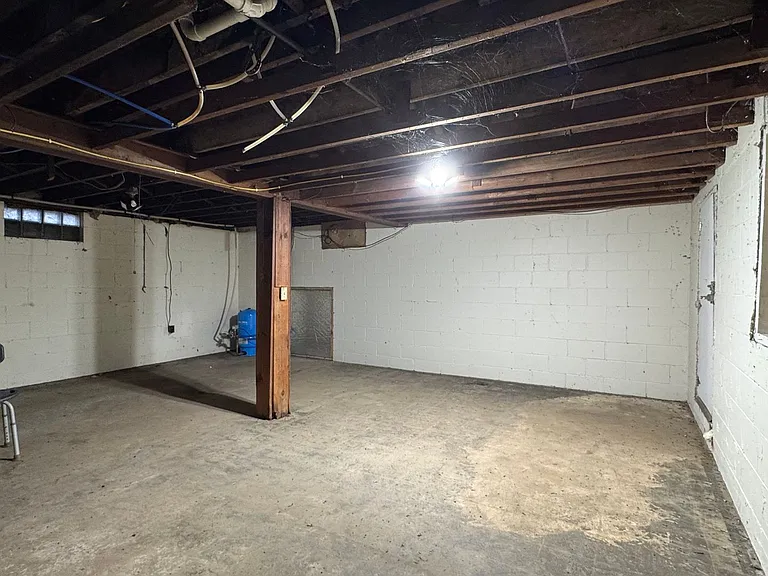 1121 Weggen Rd — Photo 13