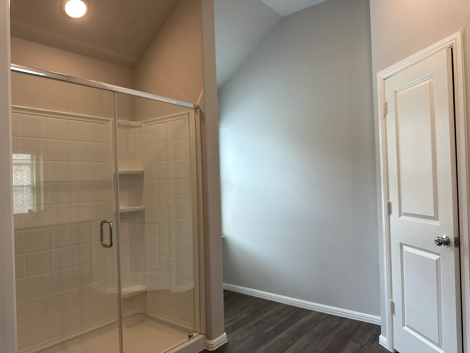 4 bed, 1934 sqft, $3,095 — Photo 3