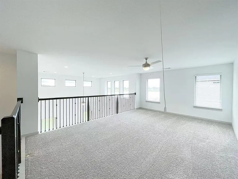 28303 Hazel Trl — Photo 11