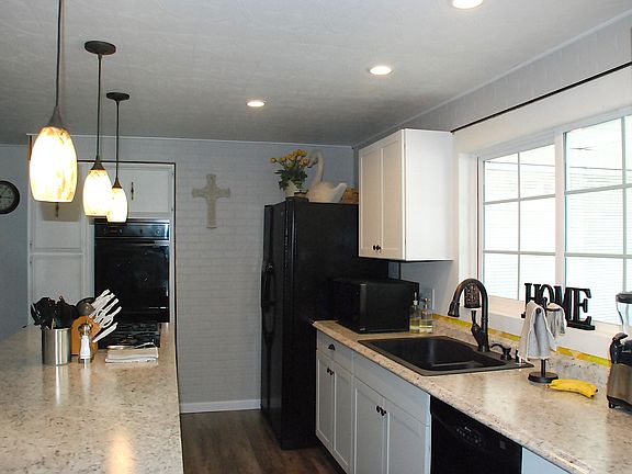 3rd image of 1120 Pepper Dr Space 119