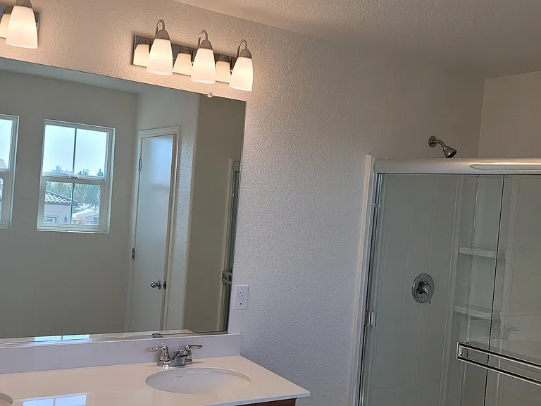 1457 W Woodward Ave — Photo 10