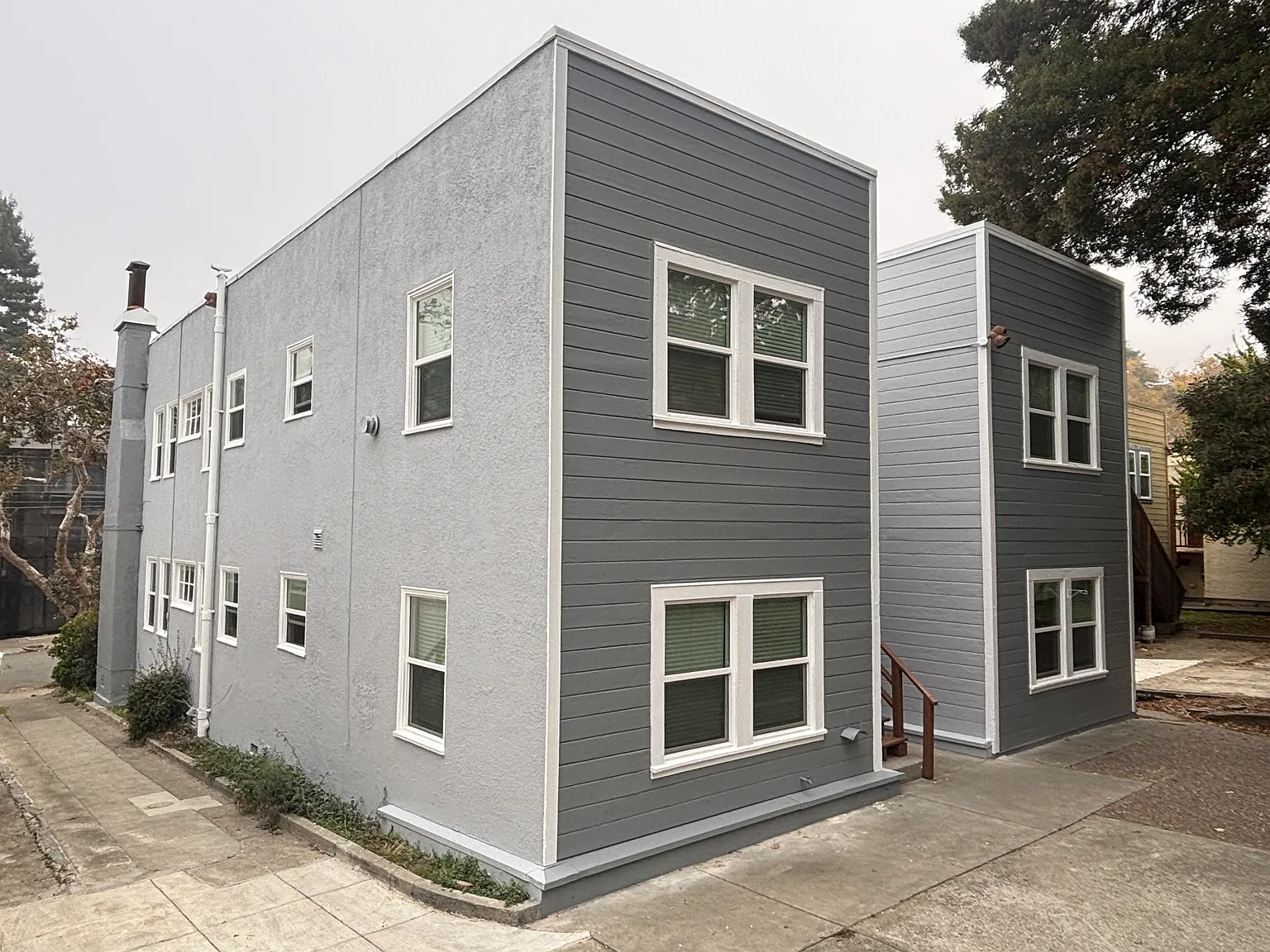 3 bed, 1035 sqft, $5,000 — Photo 2
