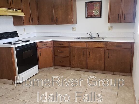 5th image of 640 Hansen Ave APT 4