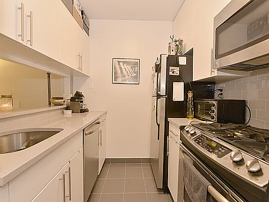 Rented by Cooper & Cooper Real Estate | media 2