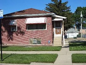 9543 S Lowe Ave photo 1