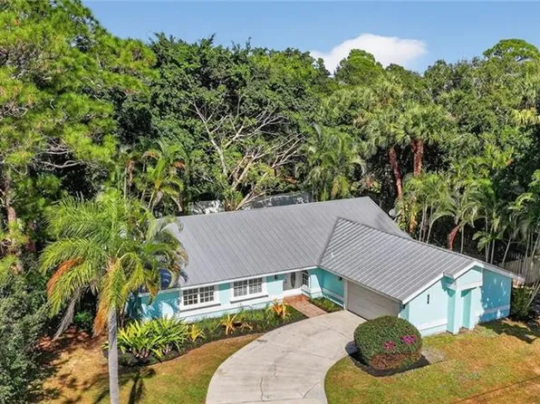 2041 SE Giffen Ave, Port Saint Lucie, FL 34952