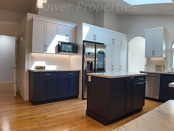 2nd image of 38 Riverstone Blvd W