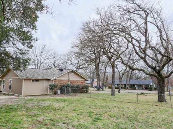 2nd image of 6984 Woodland Dr