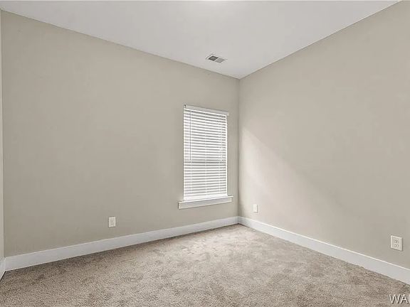 4th image of 14676 Griffin St