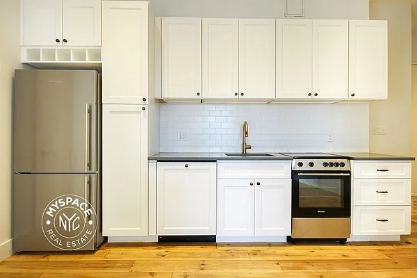 Rented by MySpaceNYC | media 28