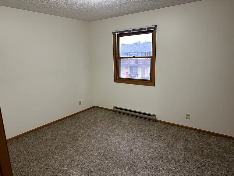 2412 Pine Ridge Rd — Photo 14