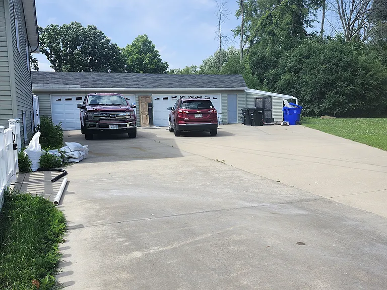 31 Woodmere Ct — Photo 18