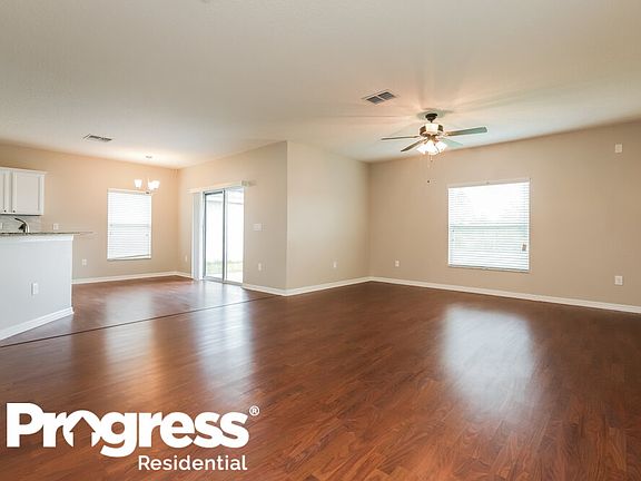 4th image of 7606 Maroon Peak Dr