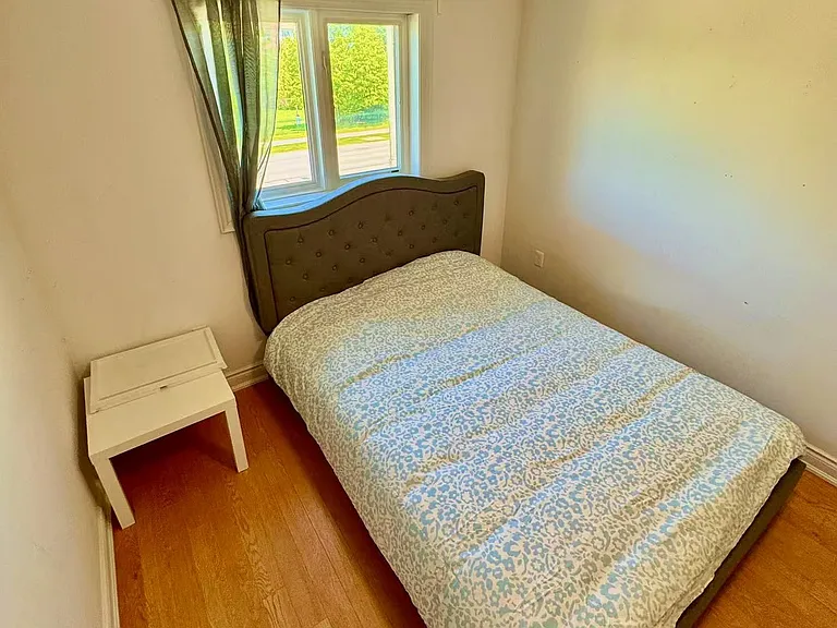 43 Madelaine Dr #4 — Photo 7