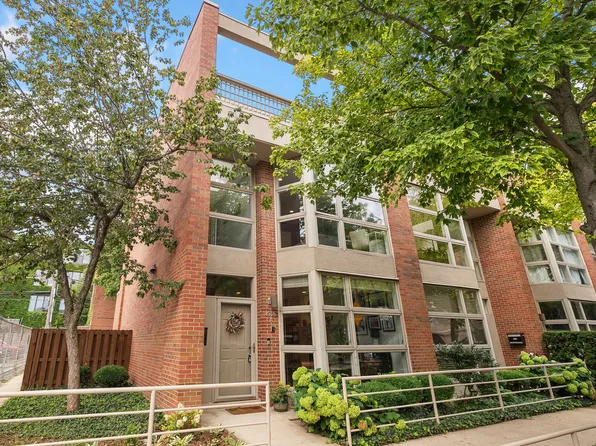 1916 N Maud Ave #A, Chicago, IL 60614