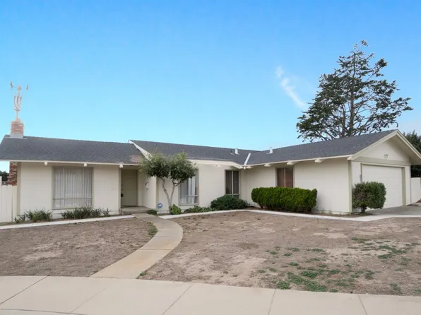 261 Young Cir, Marina, CA 93933