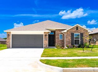10896 S 272nd Ave, Coweta, OK 74429