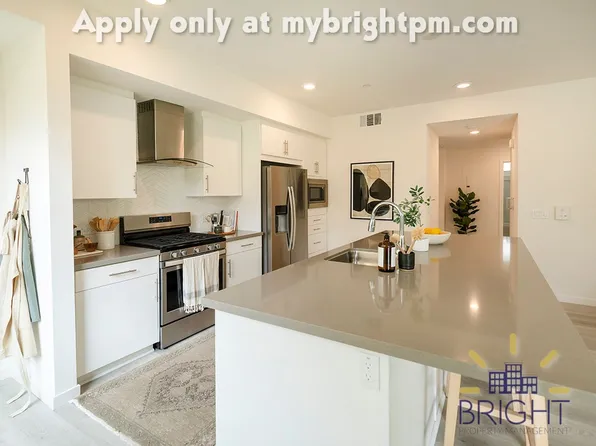 The Flats at The Mill at Broadway, 455 Tailoff Ln #201, Sacramento, CA 95818