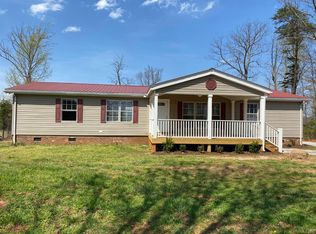 2150 Tightsqueeze Rd, Chatham, VA 24531
